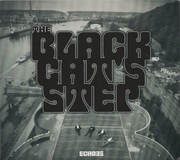The Black Cat's Step by Echoes